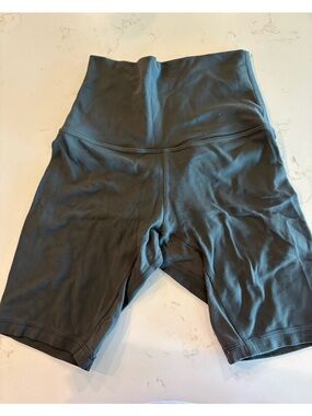 align shorts 8” grey